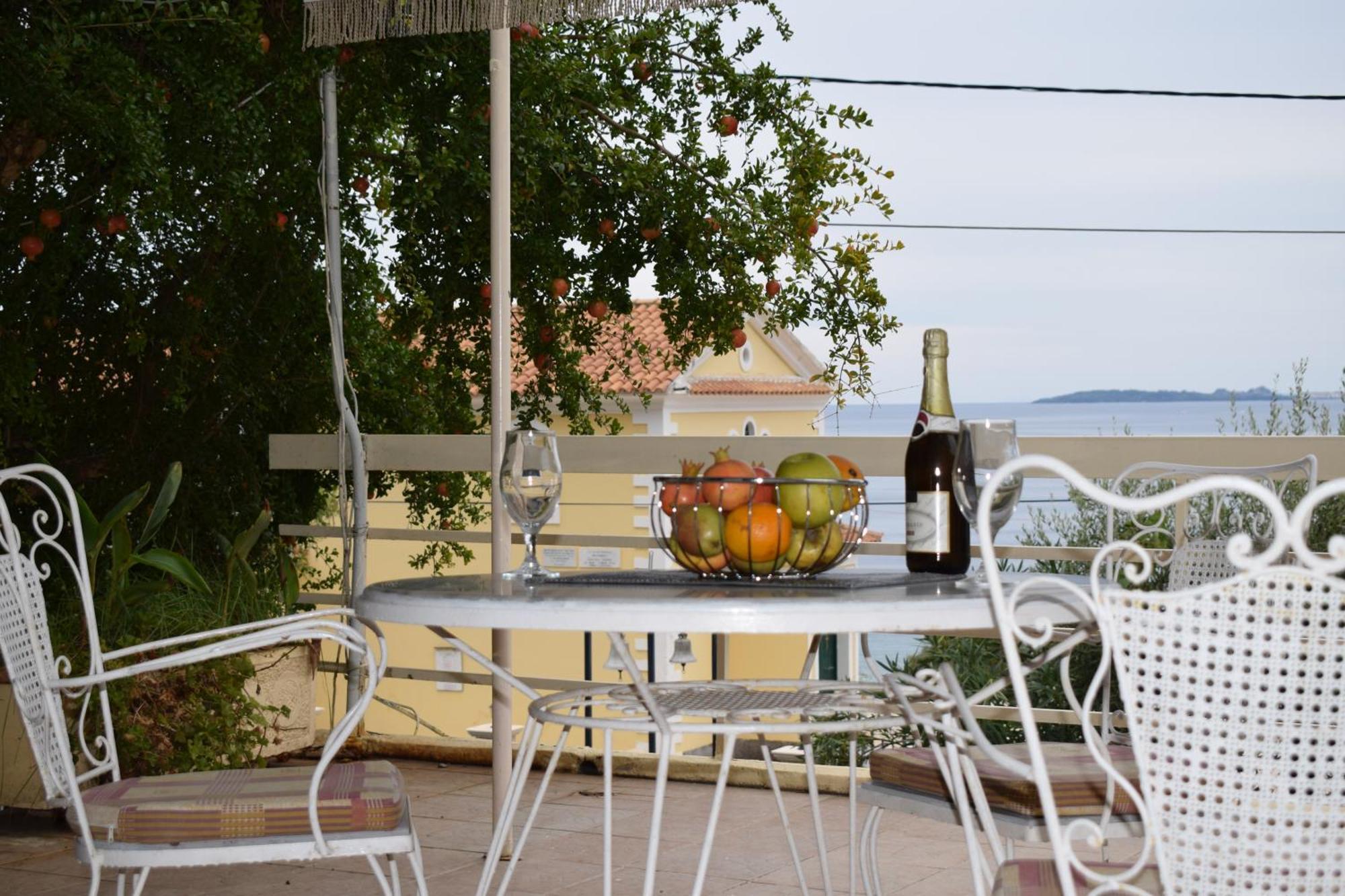 Paradisus Apartments Barbati Dış mekan fotoğraf